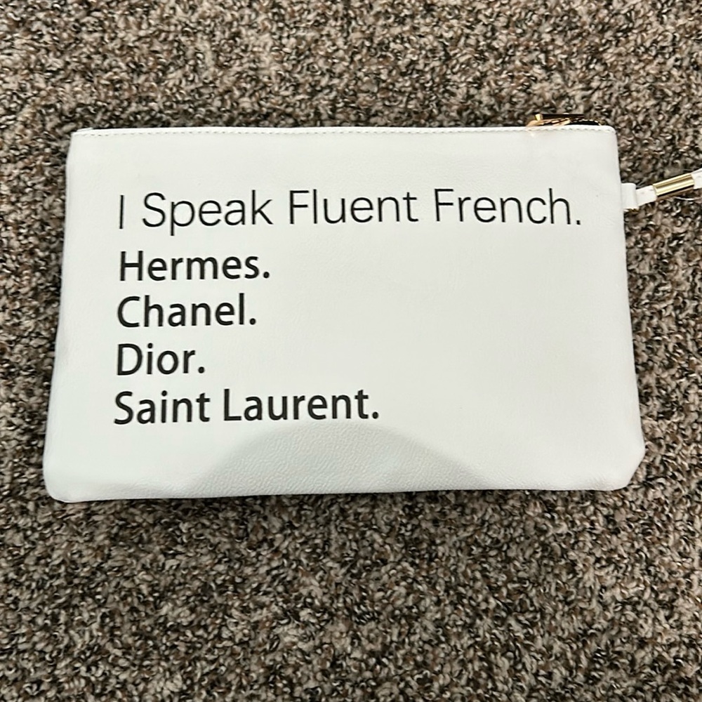 Staement wristlet 🤍🤍❤️‍🔥